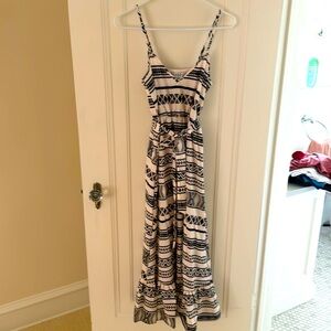 NWOT Maxi dress